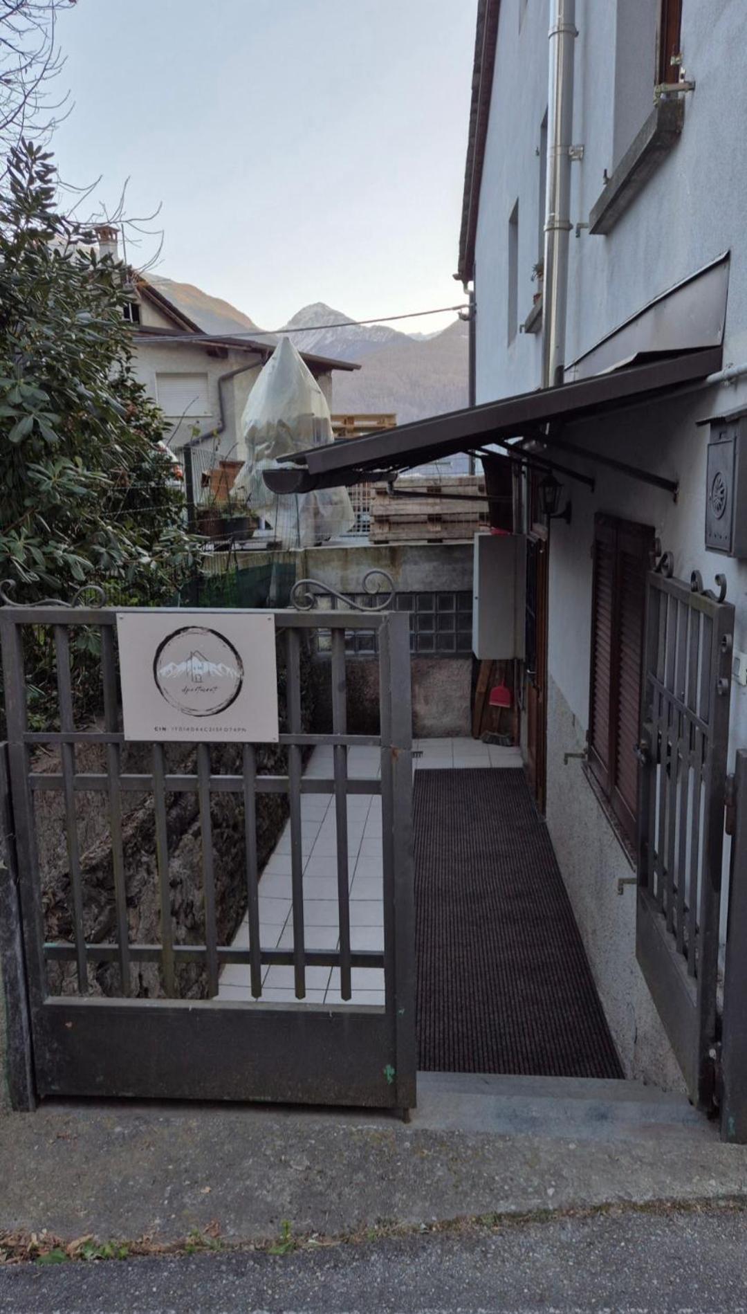 Typical Apartment In Valtellina Sondrio Kültér fotó